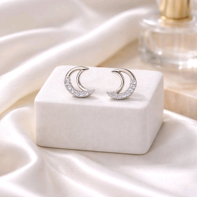 Ezüst félhold fülbevaló (02107-365)