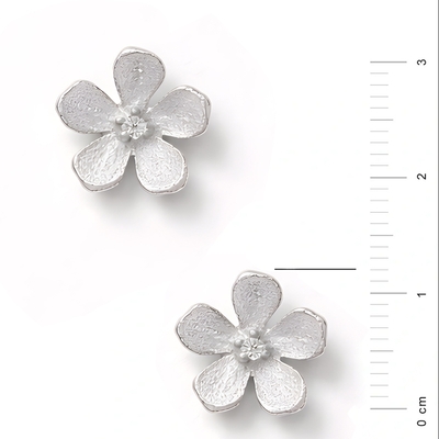 Ezüst virág fülbevaló (02107-369)