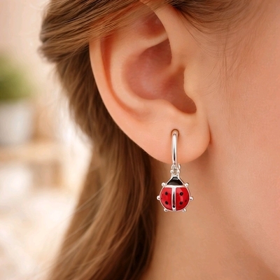 Ezüst katica gyerek fülbevaló (02203-48)