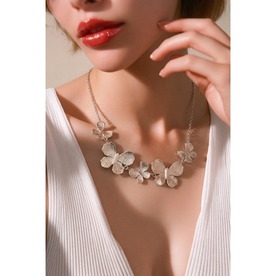 Ezüst pillangók nyaklánc 47 cm (05118-1)