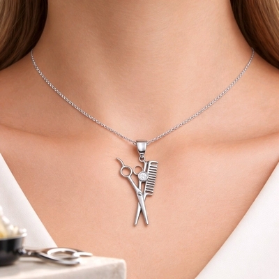 Ezüst fésű-olló medál (09149-7)