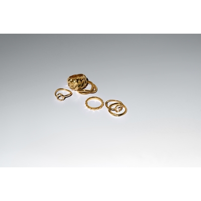 Pandora 14K aranyozott hullámos karikagyűrű 54-es méret (163885C00-54)