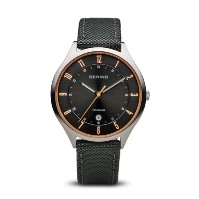 Bering Classic Titanium férfi óra (11739-879)