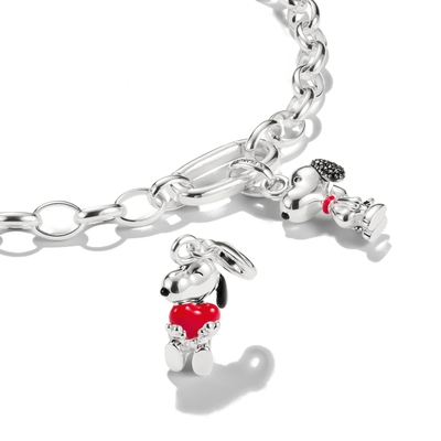 Thomas Sabo Charm Club Peanuts Snoopy piros szívvel charm (2226-664-10)