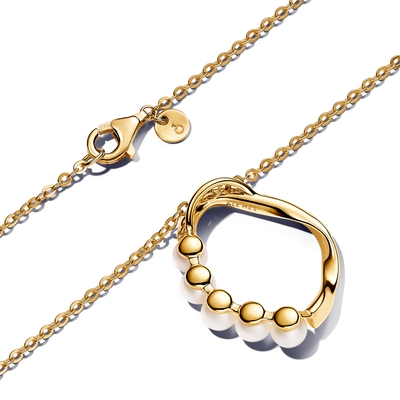 Pandora organikus kör alakú medállal és édesvízi tenyésztett gyöngyökkel díszített nyaklánc (363254C01-60)