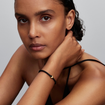 Pandora Hold mini charm (764516C00)