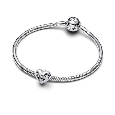Pandora anya kis rosszcsontjai szív charm (793768C01)
