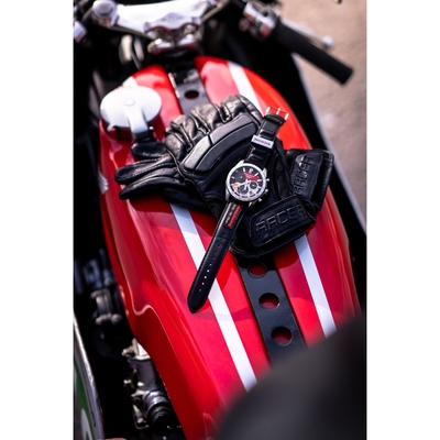 Casio Edifice Honda Racing Limited Edition férfi óra (EQS-930HR-1AER)