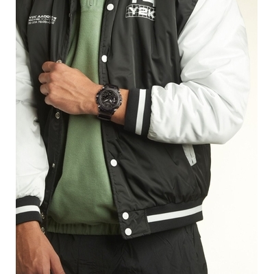 Casio G-Shock férfi óra (GA-2200SKL-8AER)