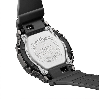 Casio G-Shock Metal Covered CasiOak női óra (GM-S2100B-8AER)