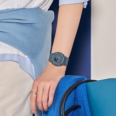 Casio G-Shock női óra (GMA-P2100BA-2AER) Casio G-Shock női óra (GMA-P2100BA-2AER)