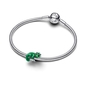 Pandora Disney Aranyhaj és a nagy gubanc Pascal színváltó charm (793983C01)
